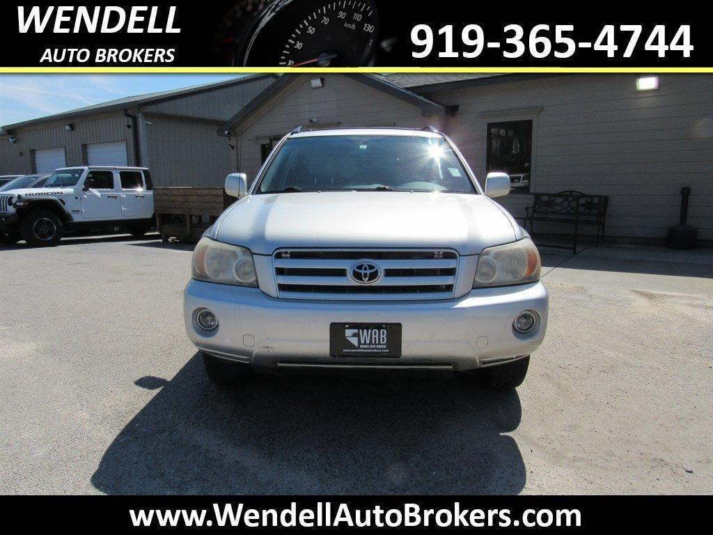 used 2007 Toyota Highlander car, priced at $5,126