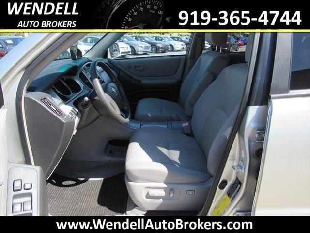 used 2007 Toyota Highlander car, priced at $4,995