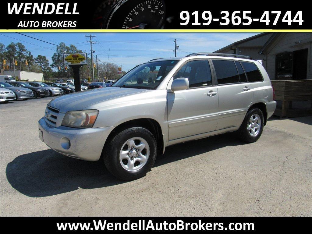used 2007 Toyota Highlander car, priced at $5,126