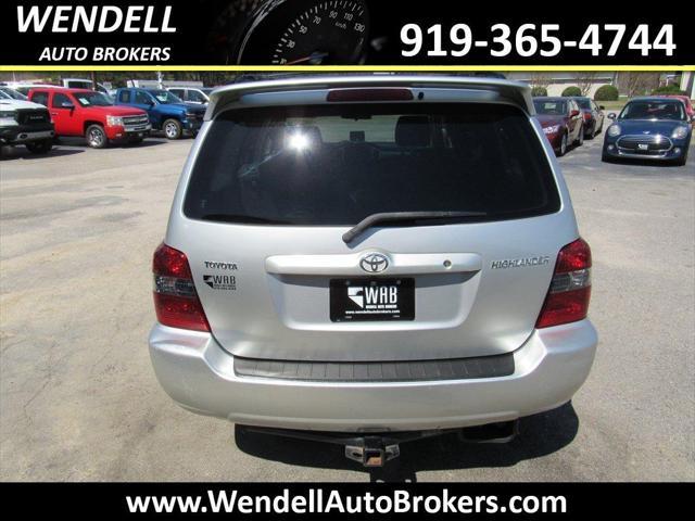 used 2007 Toyota Highlander car, priced at $4,995