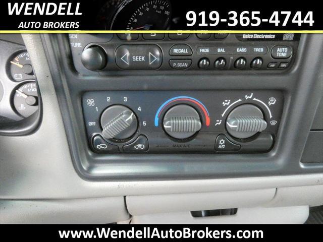 used 2000 Chevrolet Silverado 1500 car, priced at $10,686