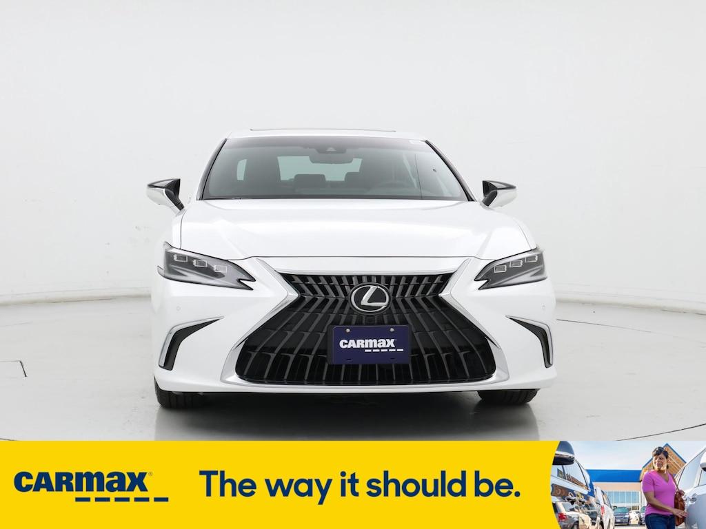 used 2025 Lexus ES 300h car, priced at $54,998
