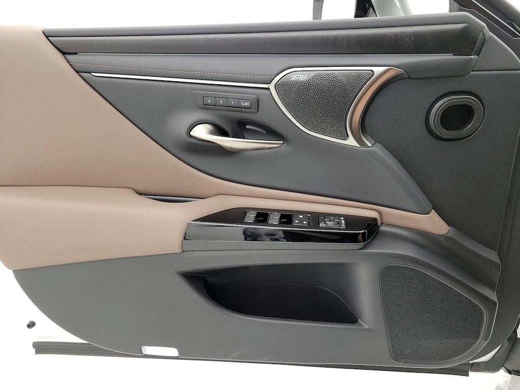 used 2025 Lexus ES 300h car, priced at $54,998