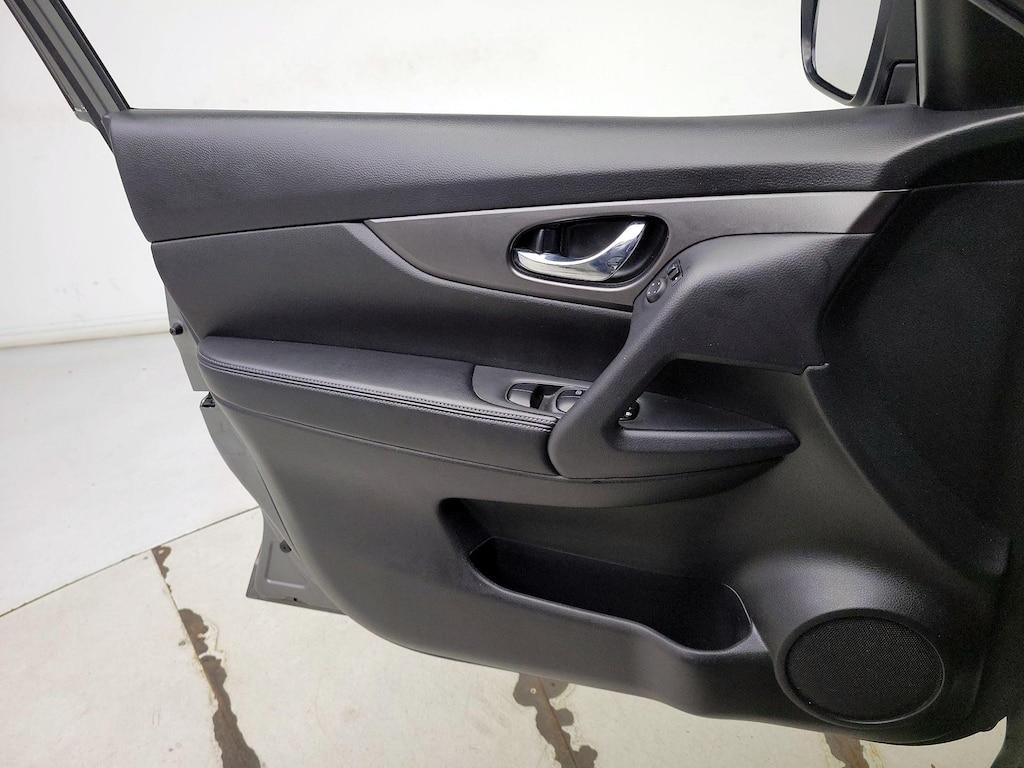 used 2016 Nissan Rogue car, priced at $13,998