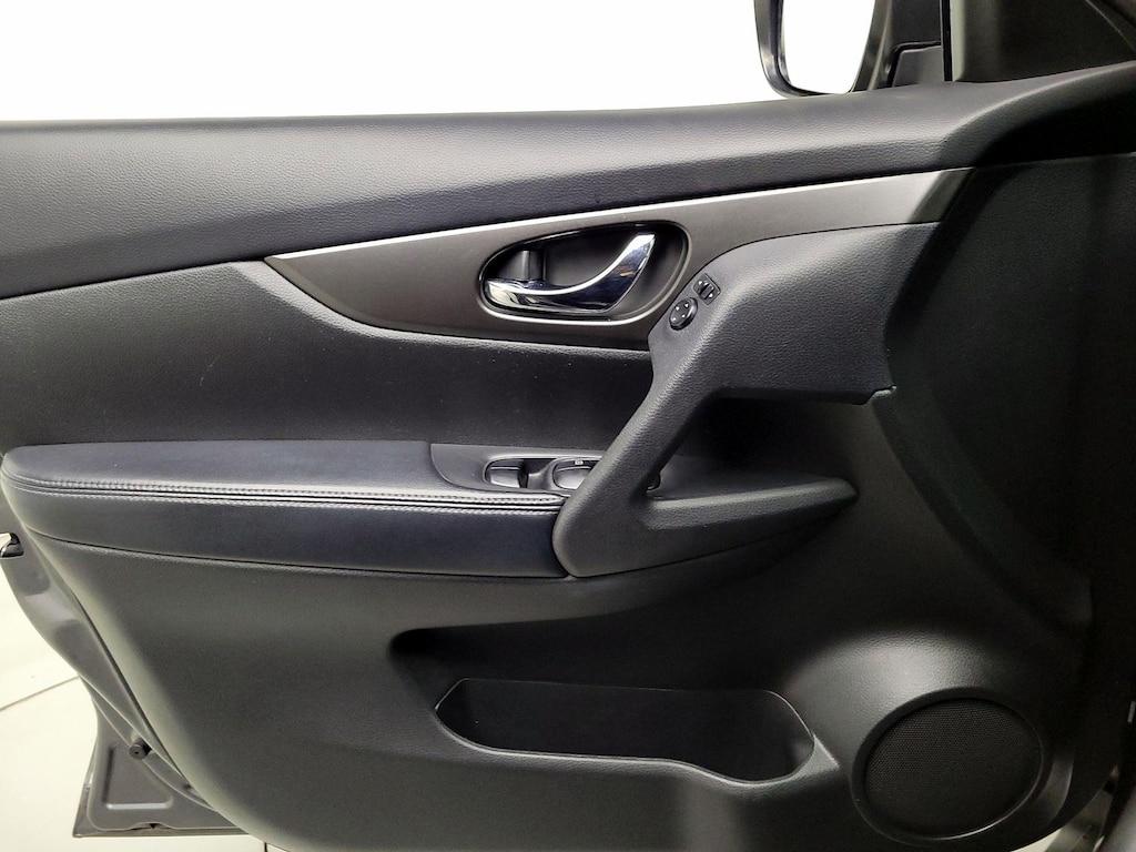 used 2015 Nissan Rogue car, priced at $14,998