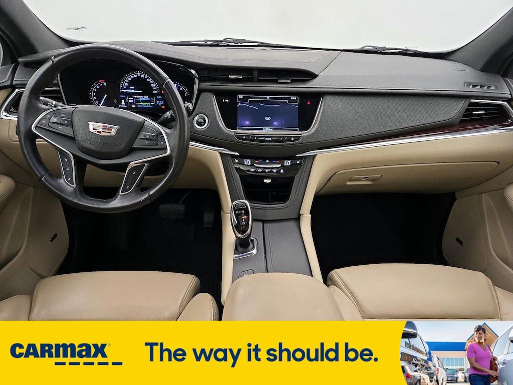 used 2017 Cadillac XT5 car, priced at $21,998