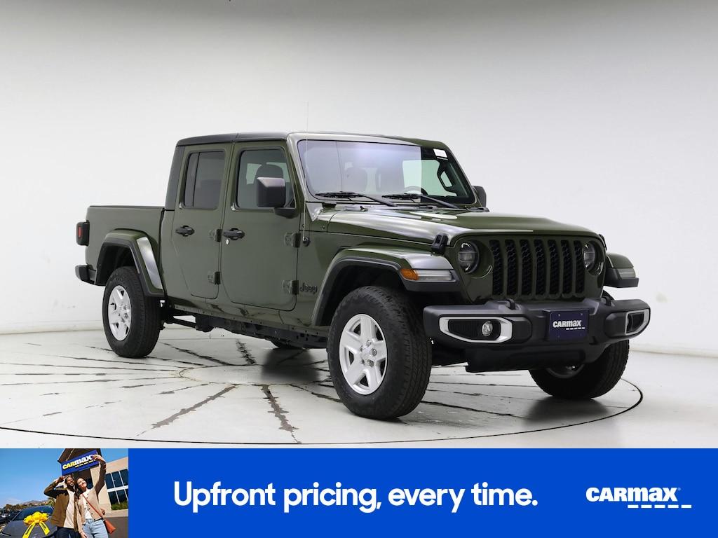 used 2022 Jeep Gladiator car, priced at $33,998