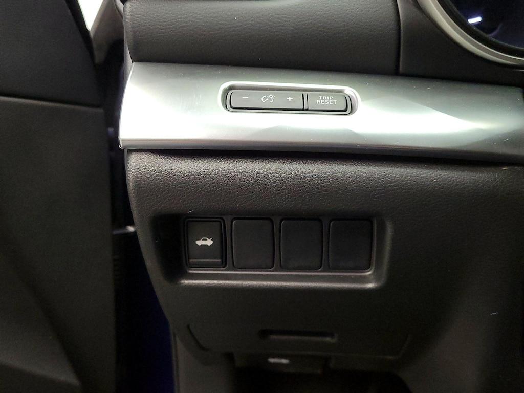 used 2023 Nissan Maxima car, priced at $24,998