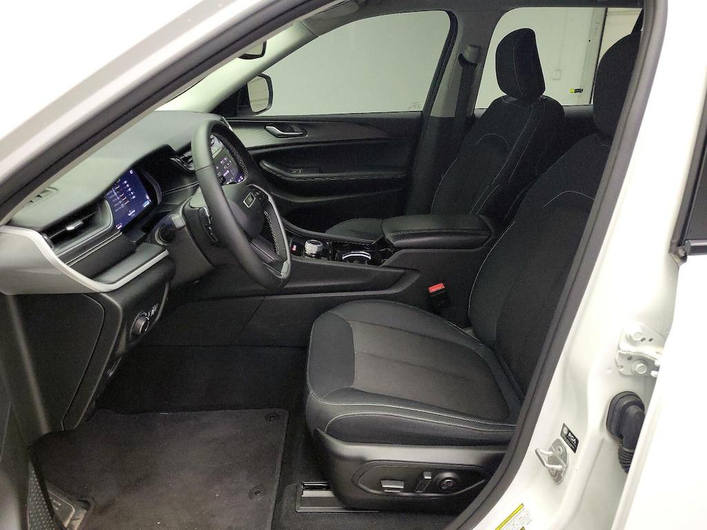 used 2023 Jeep Grand Cherokee car, priced at $31,998