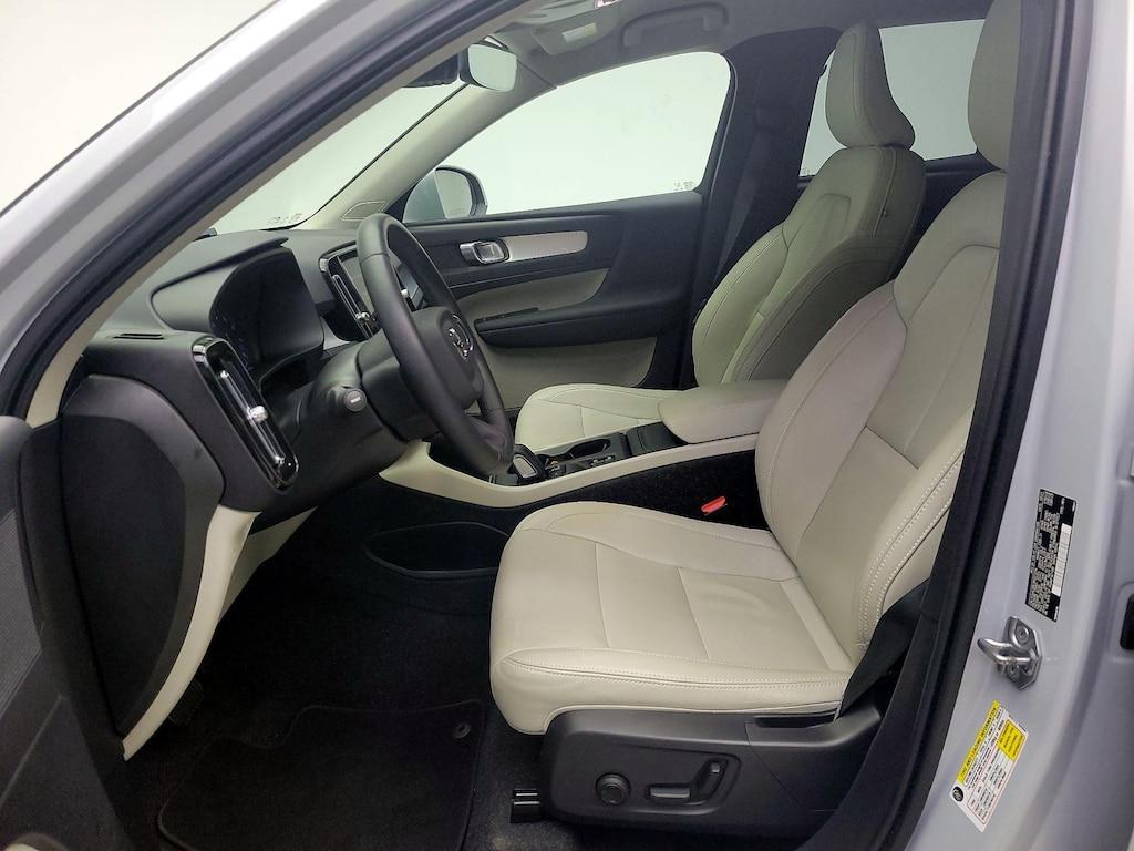 used 2021 Volvo XC40 car, priced at $25,998