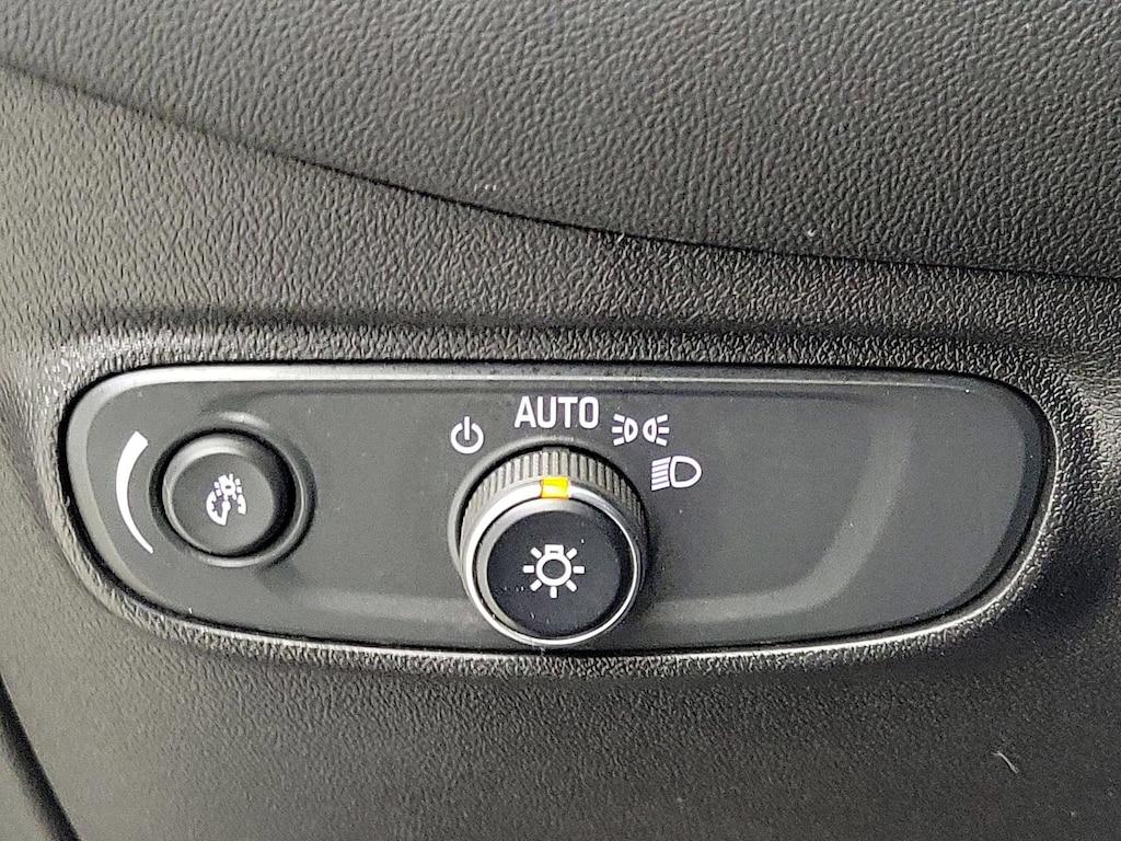 used 2022 Chevrolet Equinox car, priced at $22,998