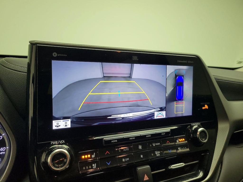 used 2021 Toyota Highlander car, priced at $38,998