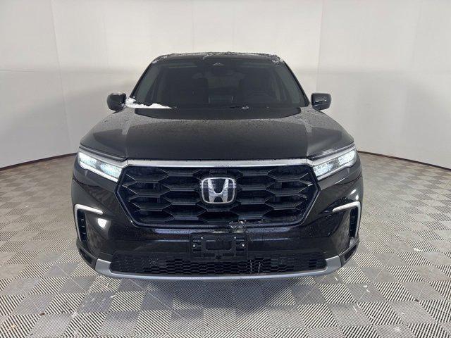 used 2025 Honda Pilot car, priced at $41,500