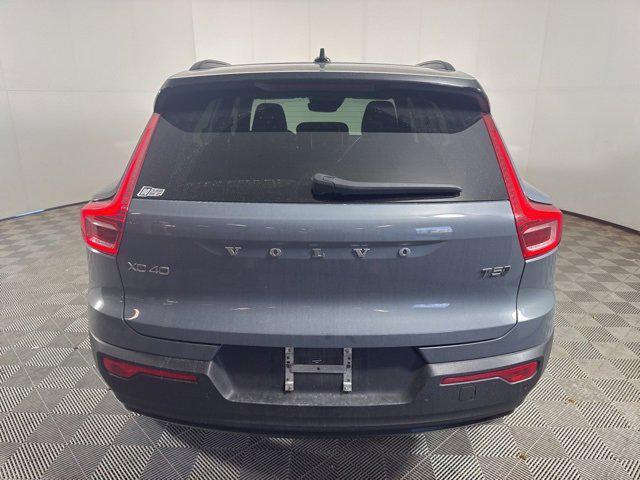 used 2021 Volvo XC40 car, priced at $24,997