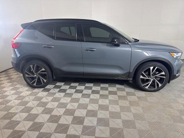 used 2021 Volvo XC40 car, priced at $24,997