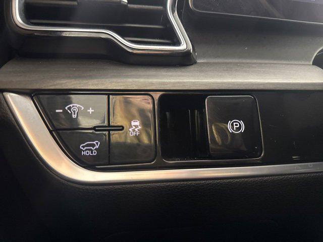 used 2024 Kia Sportage car, priced at $31,398
