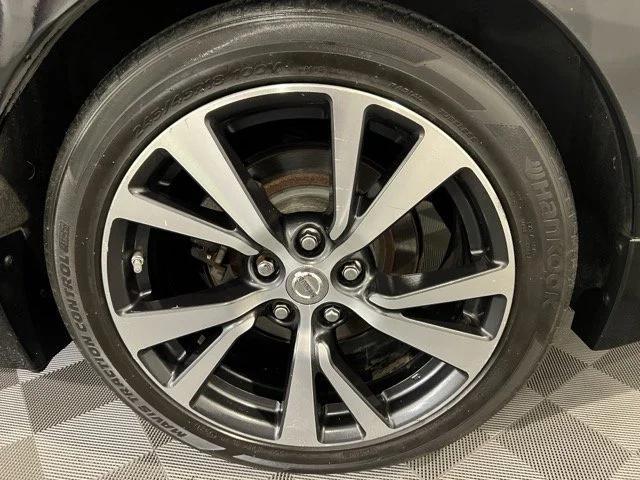 used 2017 Nissan Maxima car