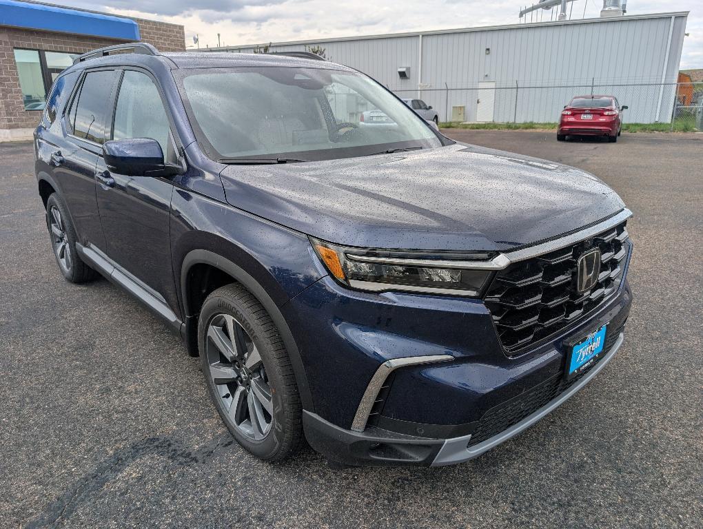 new 2025 Honda Pilot car, priced at $55,260