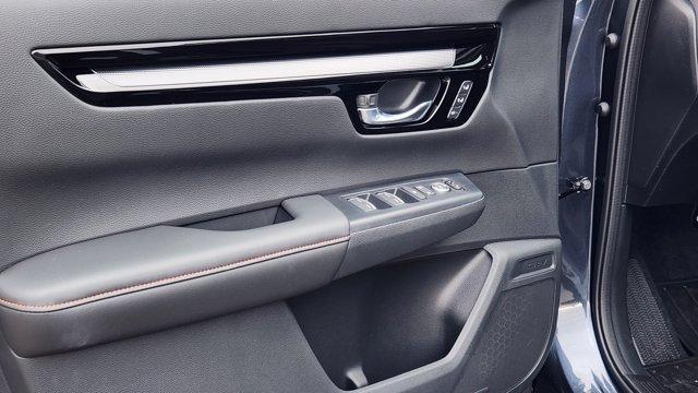 new 2026 Honda CR-V Hybrid car, priced at $43,700