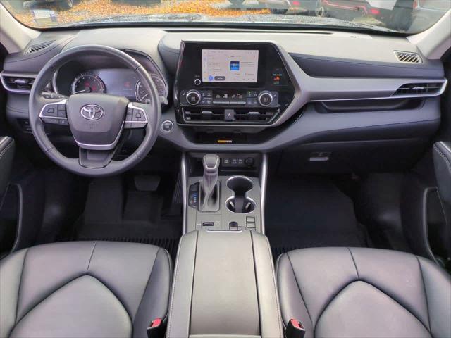 used 2023 Toyota Highlander car, priced at $34,490