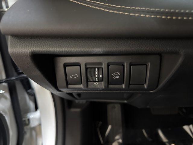 used 2025 Subaru Outback car, priced at $35,000