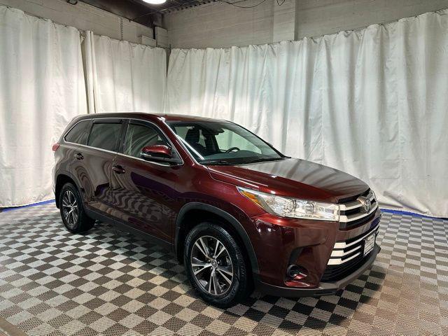 used 2019 Toyota Highlander car, priced at $21,131