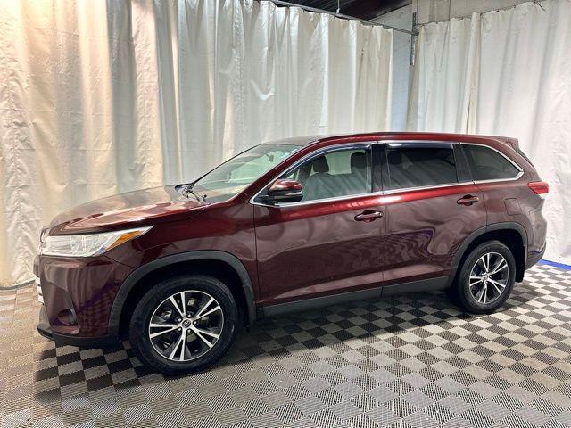 used 2019 Toyota Highlander car, priced at $21,131