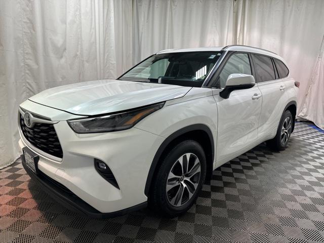 used 2021 Toyota Highlander car, priced at $29,943