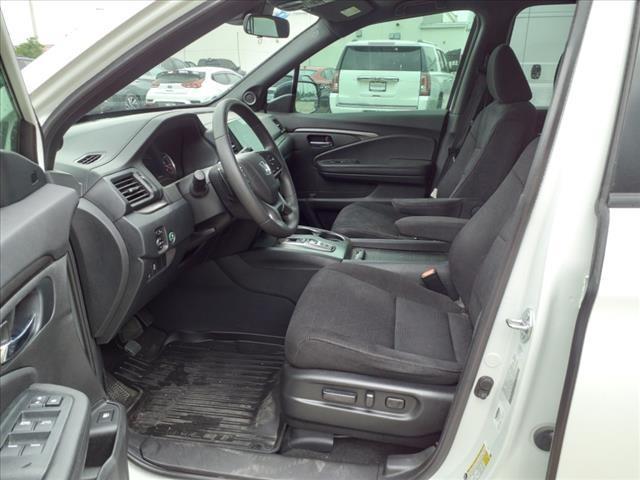 used 2022 Honda Pilot car, priced at $27,700