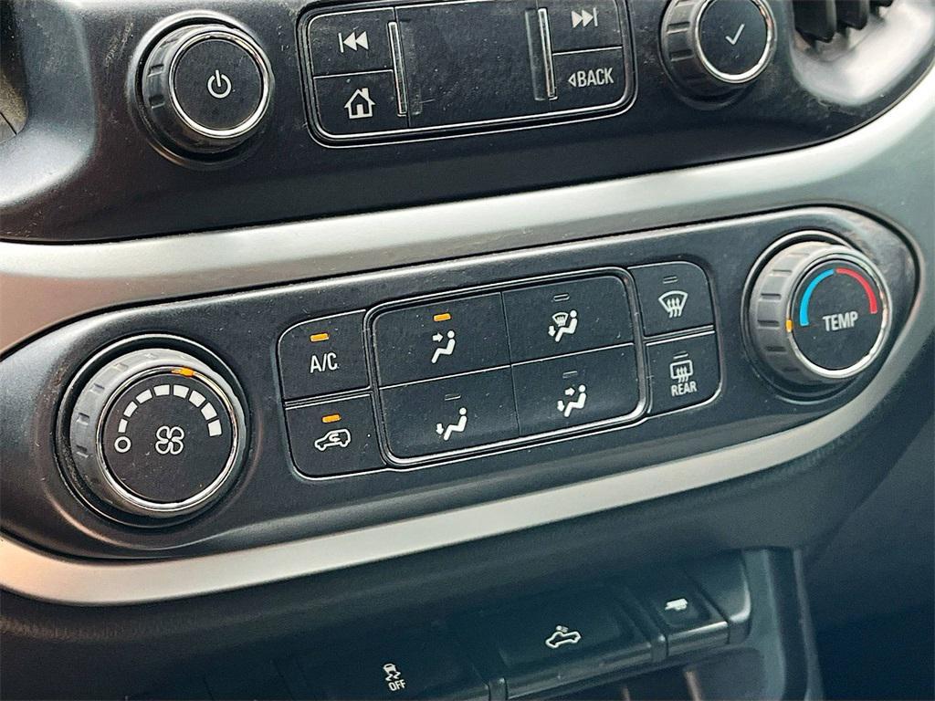used 2022 Chevrolet Colorado car, priced at $23,600