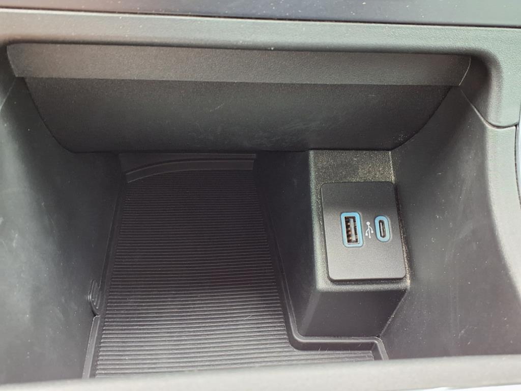 used 2023 Ford Edge car, priced at $26,400