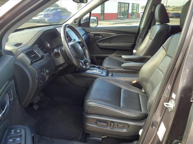 used 2022 Honda Pilot car, priced at $28,300