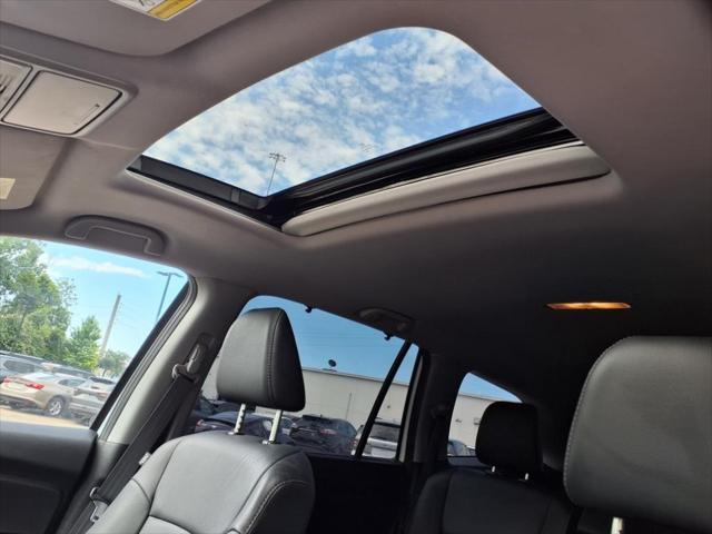 used 2021 Honda Pilot car, priced at $25,000