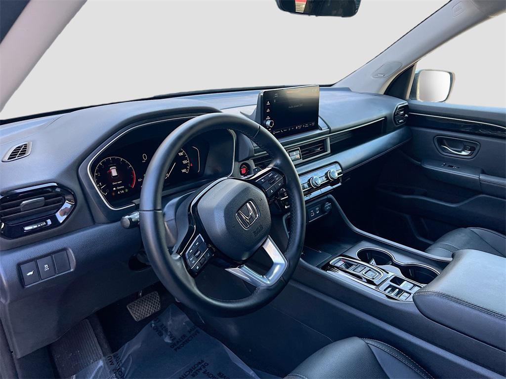 used 2023 Honda Pilot car, priced at $35,600