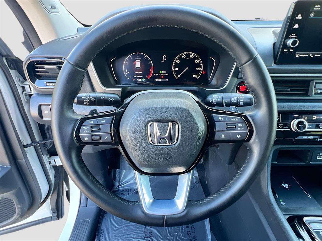 used 2023 Honda Pilot car, priced at $35,600