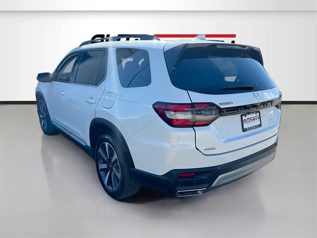 used 2023 Honda Pilot car, priced at $35,600
