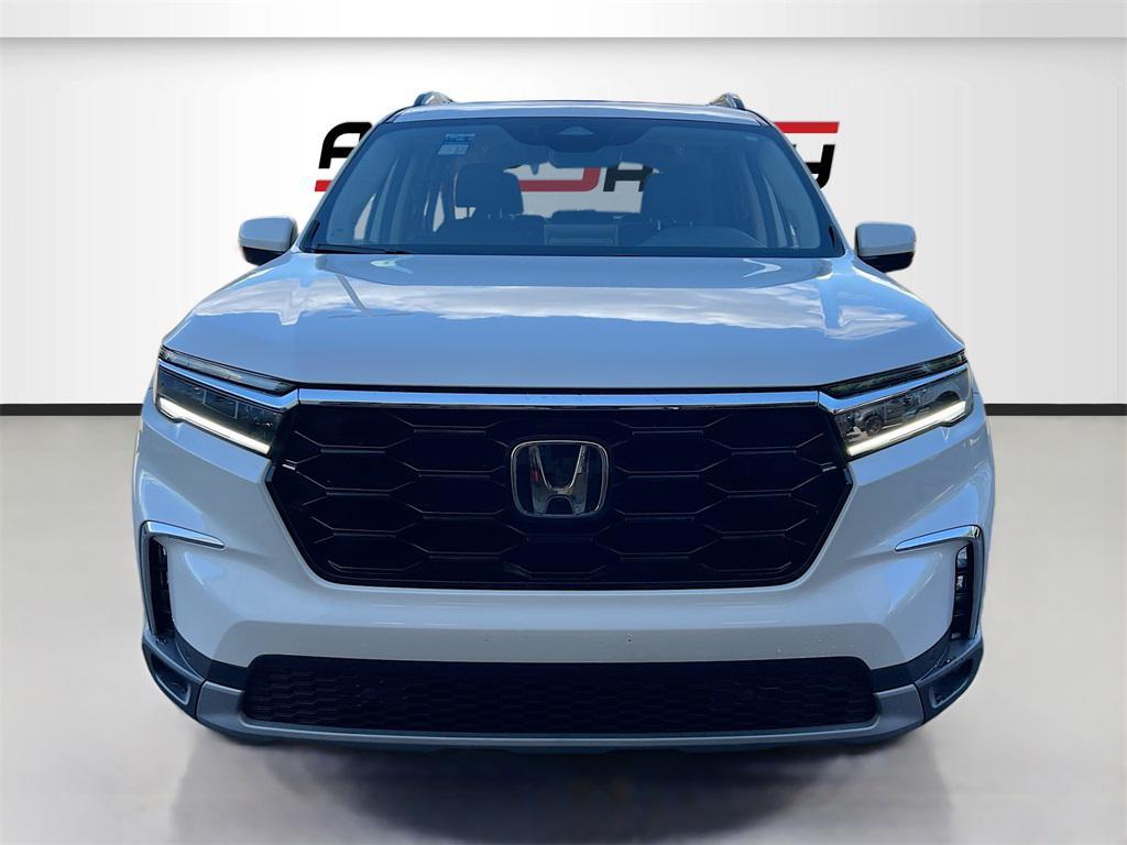 used 2023 Honda Pilot car, priced at $35,600