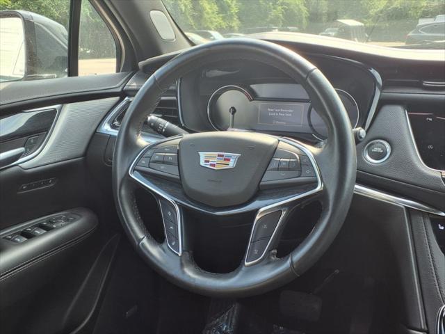 used 2023 Cadillac XT5 car, priced at $28,000
