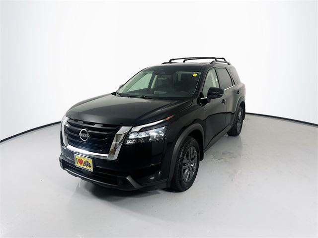 used 2024 Nissan Pathfinder car, priced at $30,999