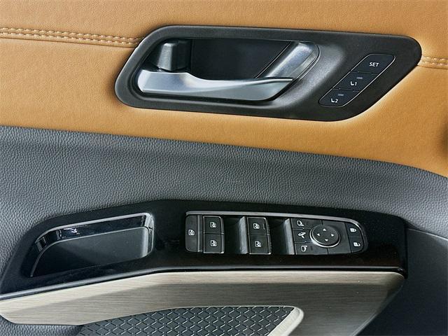 new 2025 Nissan Pathfinder car, priced at $46,892