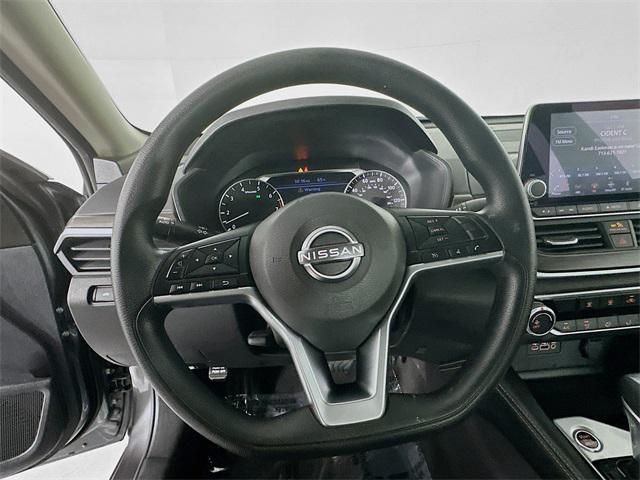 used 2023 Nissan Altima car, priced at $18,999