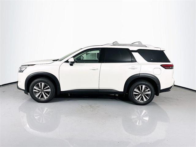 new 2024 Nissan Pathfinder car, priced at $39,603