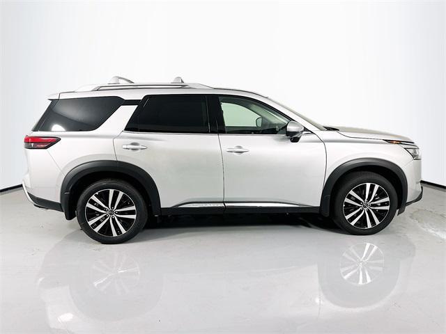 new 2025 Nissan Pathfinder car, priced at $46,079