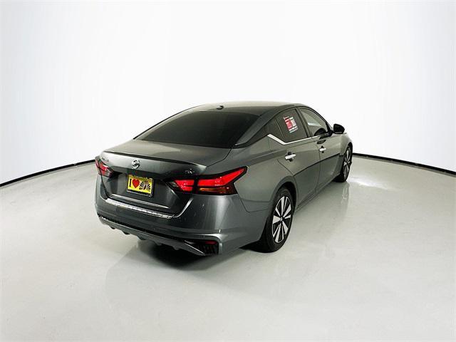 used 2022 Nissan Altima car, priced at $18,999