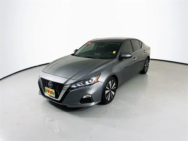 used 2022 Nissan Altima car, priced at $18,999