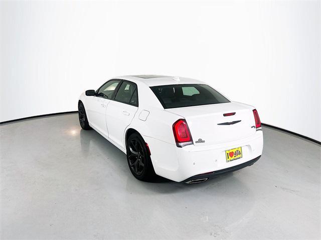 used 2022 Chrysler 300 car, priced at $24,997