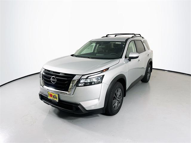 new 2025 Nissan Pathfinder car, priced at $32,905