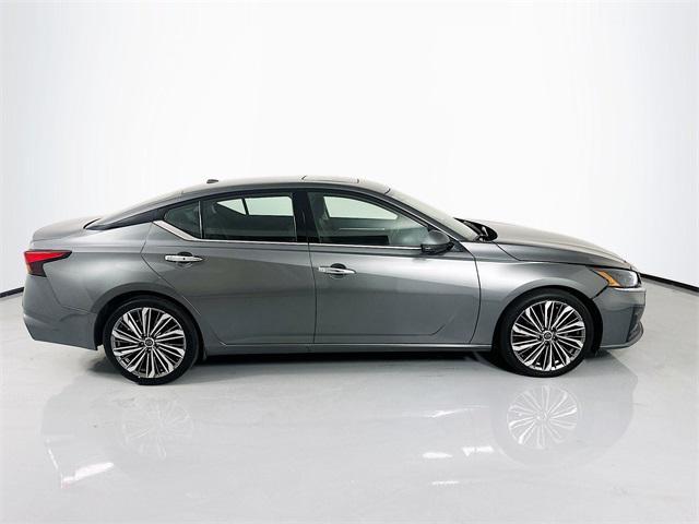 used 2023 Nissan Altima car, priced at $22,999