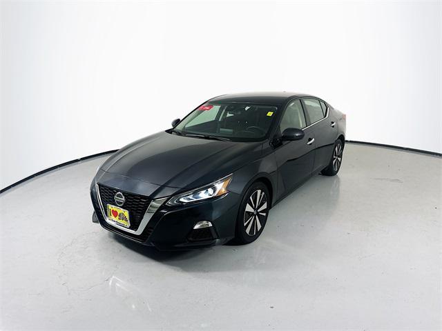 used 2022 Nissan Altima car, priced at $17,999