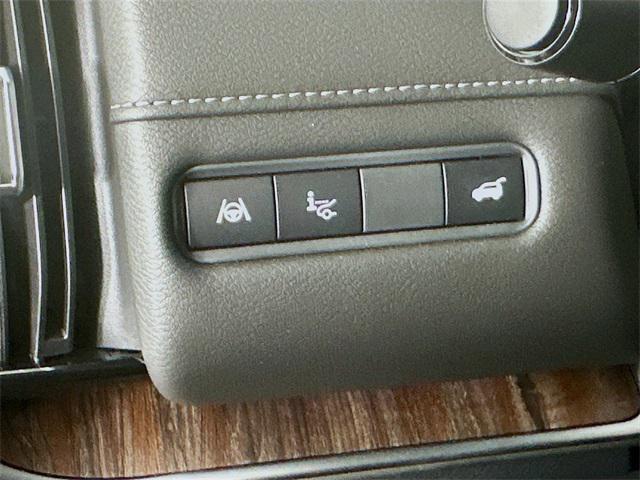 new 2025 Nissan Armada car, priced at $64,096